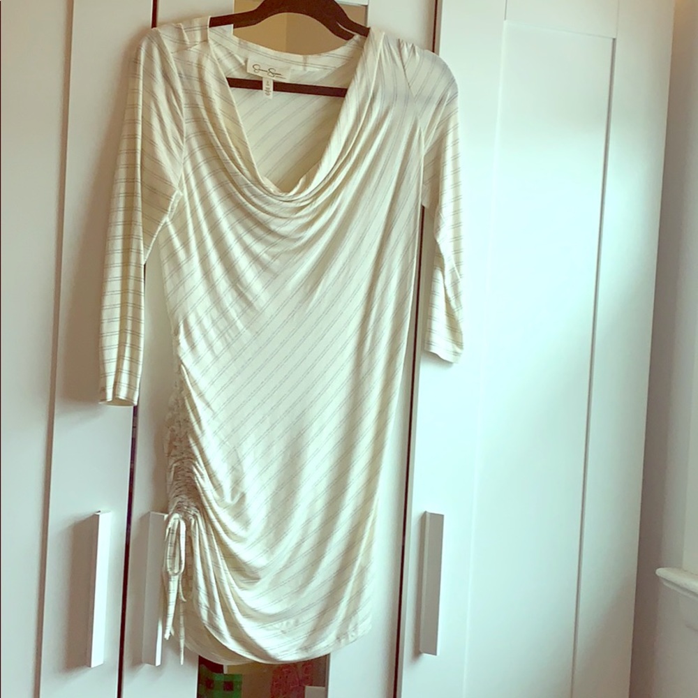 Jessica Simpson maternity top